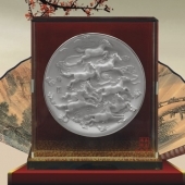八駿圖純銀銀盤設(shè)計(jì)定做、設(shè)計(jì)制作生產(chǎn)紀(jì)念銀盤